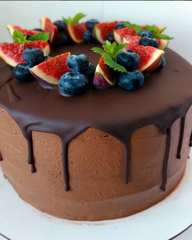 Gâteau aux cerises au chocolat – Miss Cakes